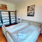 Villa Familiale Piscine, Tennis & Parc Prive