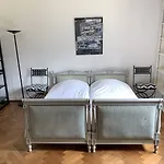 Grande Maison Familiale Piscine Tennis Parc Privé