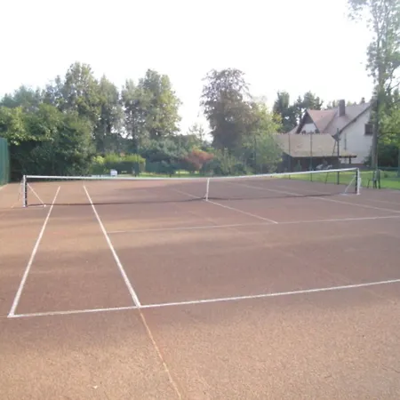 Familiale Piscine, Tennis & Parc Prive La Walck