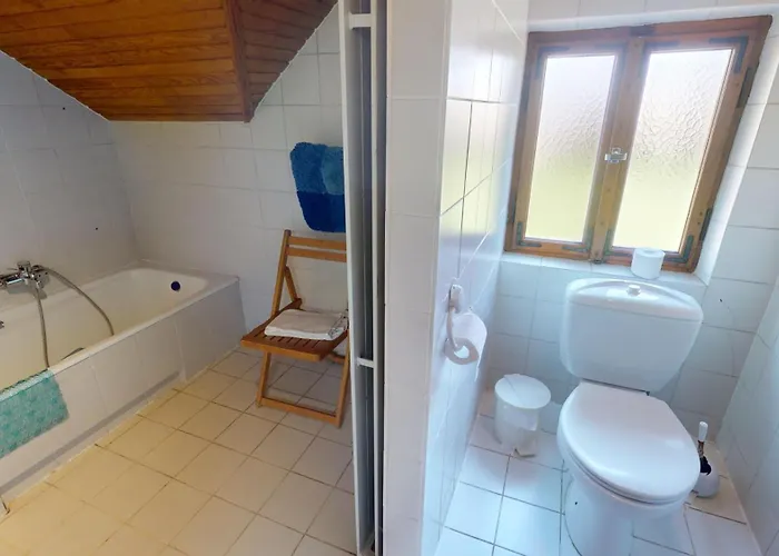 Grande Maison Familiale Piscine Tennis Parc Privé Villa *