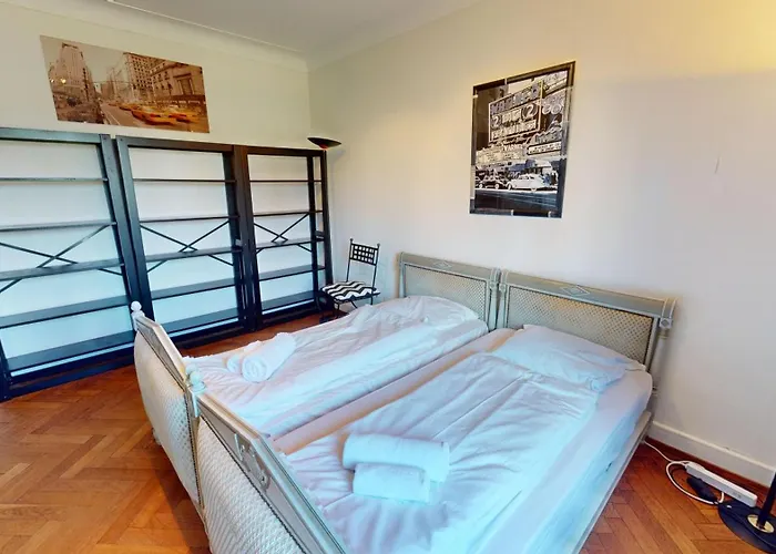 Grande Maison Familiale Piscine Tennis Parc Privé