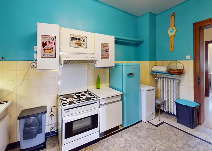 Grande Maison Familiale Piscine Tennis Parc Privé *