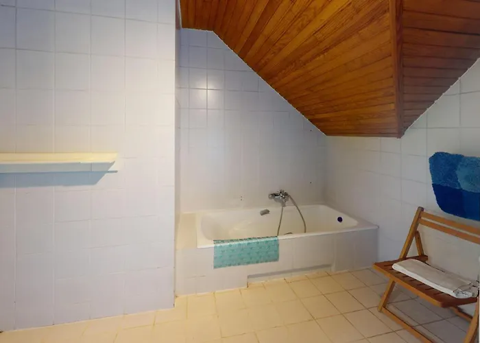 Grande Maison Familiale Piscine Tennis Parc Privé